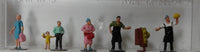 MERTEN HO-2313 - 'BANANA SALESMEN WITH CUSTOMERS' HO SCALE PLASTIC MODEL FIGURES