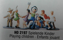 MERTEN N 2197   'PLAYING CHILDREN' N SCALE PLASTIC MODEL FIGURES