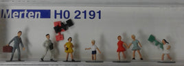 MERTEN HO-2191 - 'SCHOOL CHILDREN HO SCALE PLASTIC MODEL FIGURES