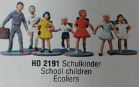MERTEN HO-2191 - 'SCHOOL CHILDREN HO SCALE PLASTIC MODEL FIGURES