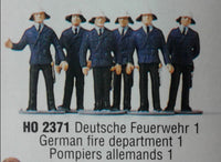 MERTEN HO-2371 - 'GERMAN FIREMEN' HO SCALE PLASTIC MODEL FIGURES