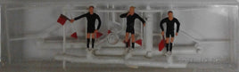 MERTEN HO-2499 -'1 REFEREE, 2 LINESMEN AND 2 GOALS' HO SCALE PLASTIC MODEL FIGURES