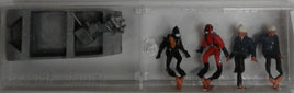MERTEN HO-2513 -'RESCUE DIVERS WITH BOAT' HO SCALE PLASTIC MODEL FIGURES