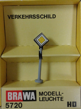 BRAWA 5720 - ILLUMINATED 'PRIORITY' SIGN  -  HO SCALE