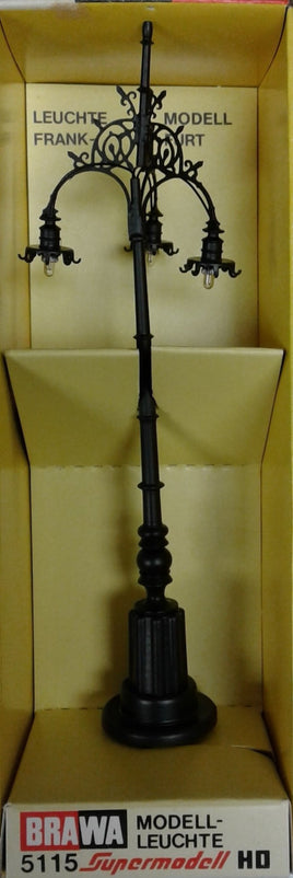 BRAWA 5115 - HISTORIC STREET LIGHT 'FRANKFURT'  -  HO SCALE