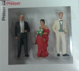 PREISER # 45042 - 'BRIDE'S PARENTS, WITNESS - 1:22.5 SCALE