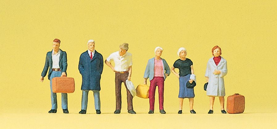 PREISER # 10504 - STANDING PASSENGERS - 1:87/HO SCALE