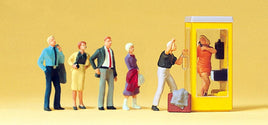 PREISER # 10523 - 'WAITING PERSONS AT THE TELEPHONE BOX - 1:87/HO SCALE