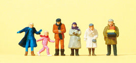 PREISER # 14037 - 'PASSERS-BY IN WINTER CLOTHING'  - 1:87/HO SCALE