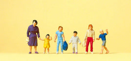 PREISER # 14041 - 'WALKING WOMAN, CHILDREN'  - 1:87/HO SCALE