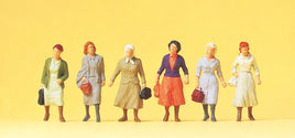 PREISER # 14085 - 'FEMALE COMMUTERS ON THEIR WAY TO THE RAILWAY'  - 1:87/HO SCALE