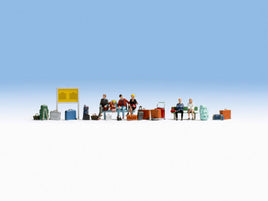 NOCH 15531 - TRAVELERS AND STATION ACCESSORIES, FIGURES, LUGGAGE, ETC - HO SCALE