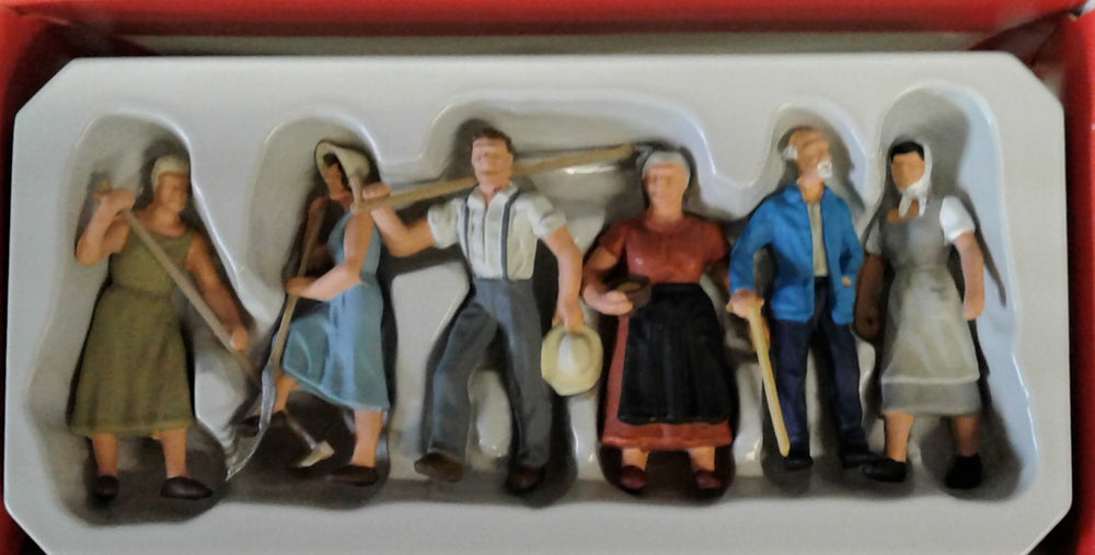 PREISER # 65307 - FARM WORKERS - 1:43 SCALE FIGURES