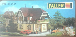 FALLER # 292 -TUDOR COUNTRY VILLA - HO SCALE