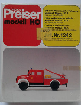 PREISER # 1242 - FOAM-WATER-SPAYER VEHICLE-  HO SCALE KIT