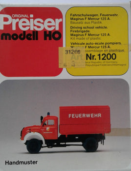 PREISER # 1200 - DRIVING SCHOOL VEHICLE - FIRE BRIGADE -  HO SCALE KIT