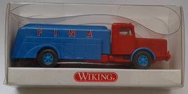 WIKING # 88302 - TANKER TRUCK - BUSSING 8000 'FINA'  -  HO SCALE