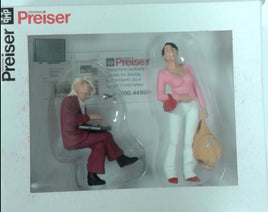 PREISER # 44904 - G SCALE FIGURES - 2 FIGURES