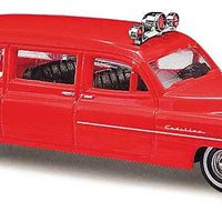 BUSCH 43468 - CADILLAC STATION WAGON FIRE VEHICLE - 1:87 SCALE - PLASTIC MODEL VEHICLE
