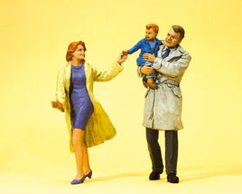 PREISER # 45138 - G SCALE FIGURES - COUPLE WITH CHILD