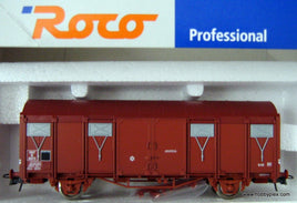 ROCO # 47516 - COVERED FREIGHT CAR,SNCF