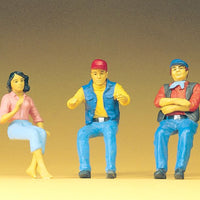 PREISER # 57001 - SEATED TRUCKERS - 1:25 SCALE FIGURES
