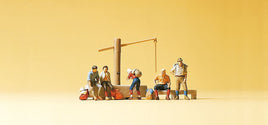 PREISER # 79161 - PEOPLE RESTING - N SCALE FIGURES