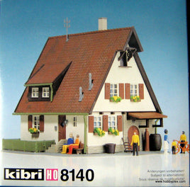 KIBRI # 8140 - RURAL HOUSE WITH FRONT GARDEN - HO Scale